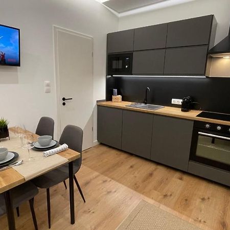 Sipsix Apartment - Modern 2 Bedroom Newly Renovated Flat With Ac In Budapest City Centre Exterior photo